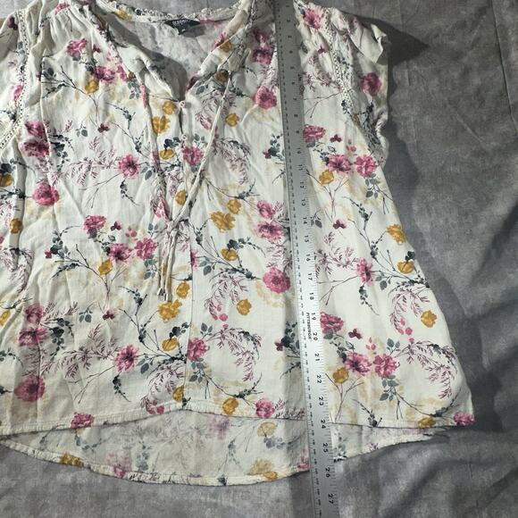 Buffalo David Bitton Floral Blouse, Capped Sleeves, XXL - Picture 5 of 6